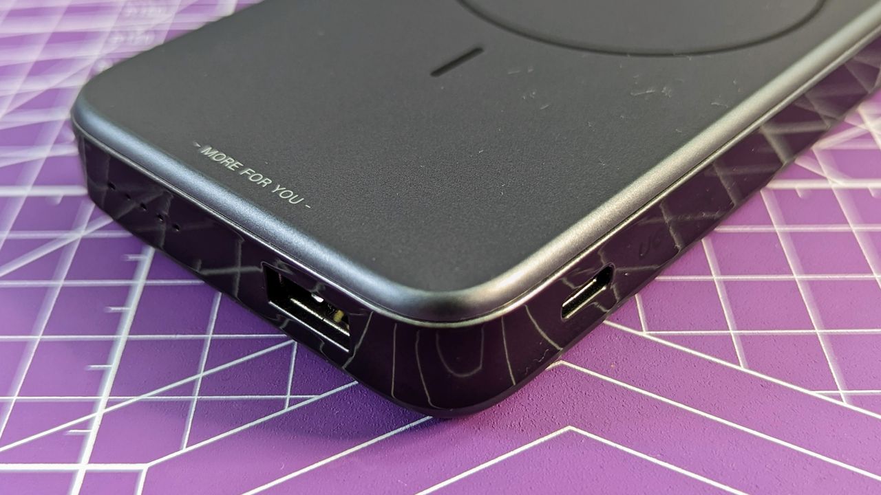 Ugreen MagSafe Wireless Power Bank 10,000mAh