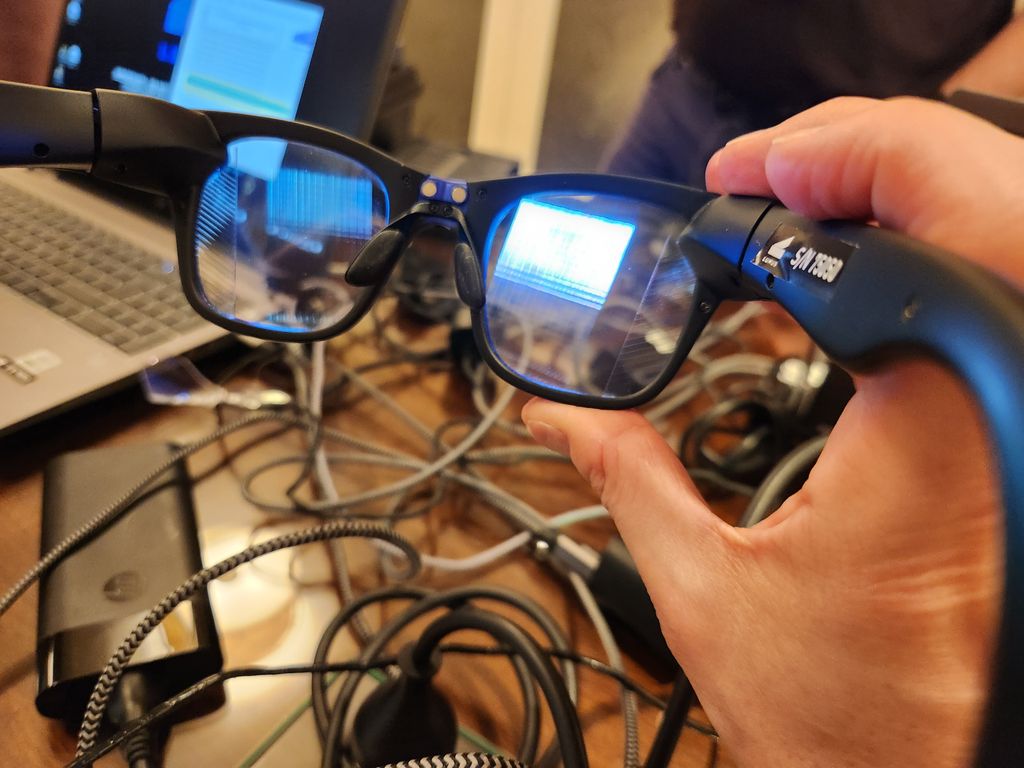 Eyeson with Lumus ZLens, the mindblowing future of AR glasses