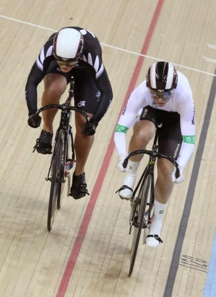 Cat and mouse with Kiwi Natasha Hansen and Aussie Kaarle McCulloch
