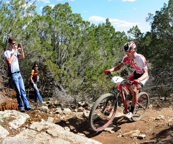 Max Plaxton (Specialized) sticks to Geoff Kabush like glue