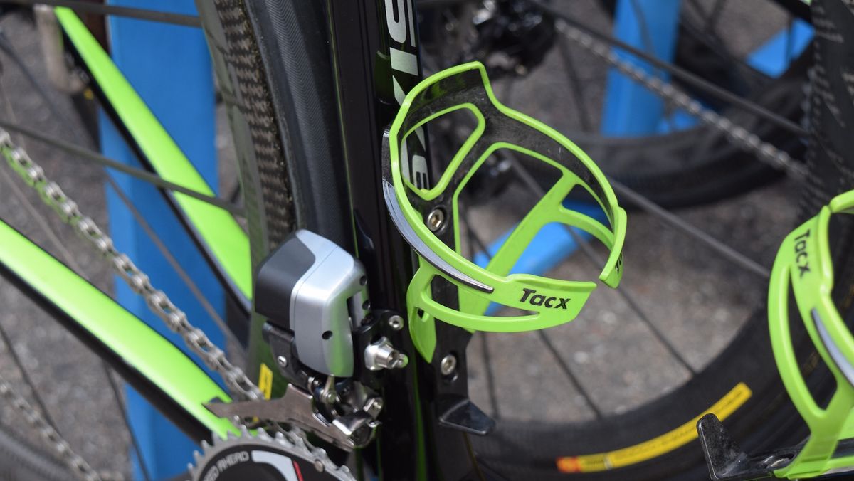 Tacx provide the colour co-ordinated Deva bottle cages