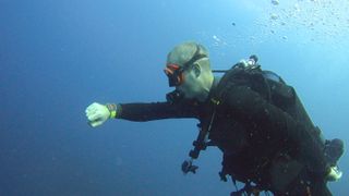 Apple Watch Ultra tested during dive