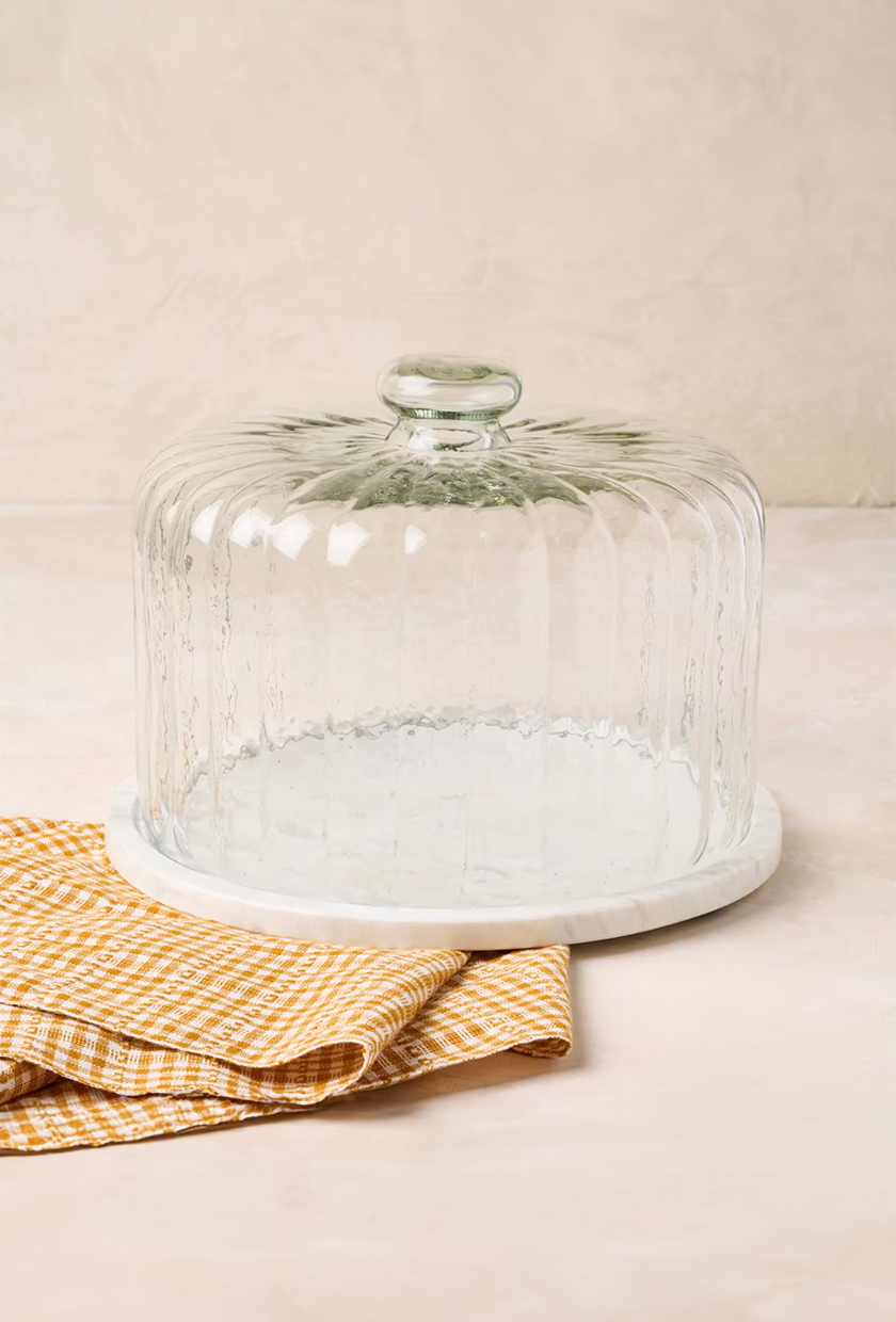 Marble fluted cake dome from Magnolia