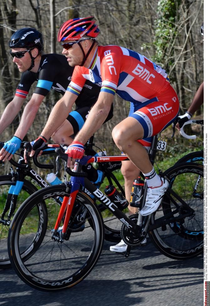 Thor Hushovd has a chat to compatriot Gabriel Rasch
