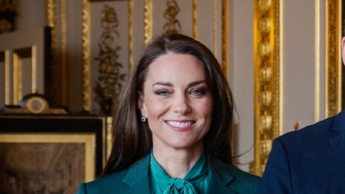 printable ncaa bracket Kate Middleton rocks emerald green suit and ...