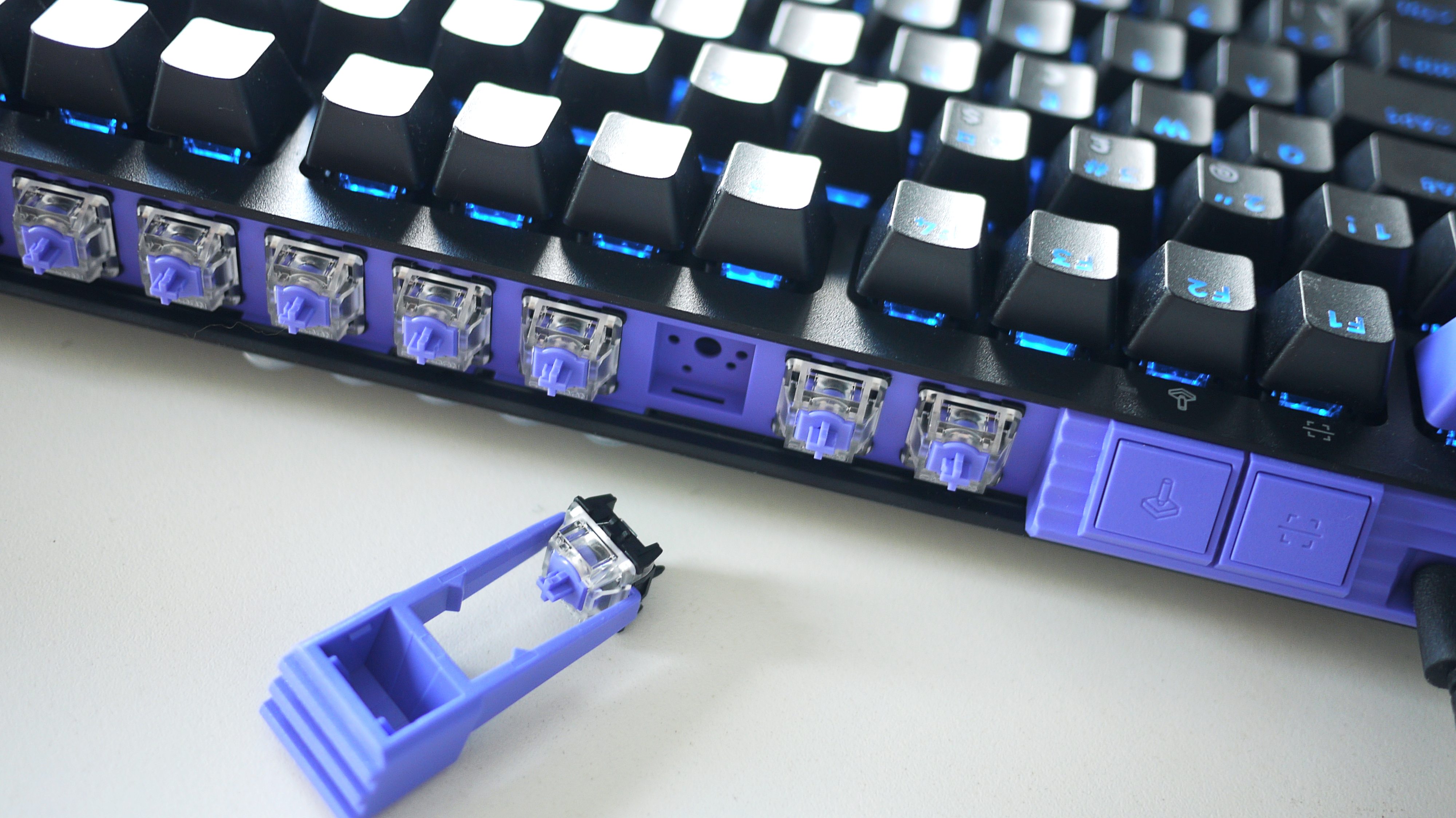 Logitech G512 X