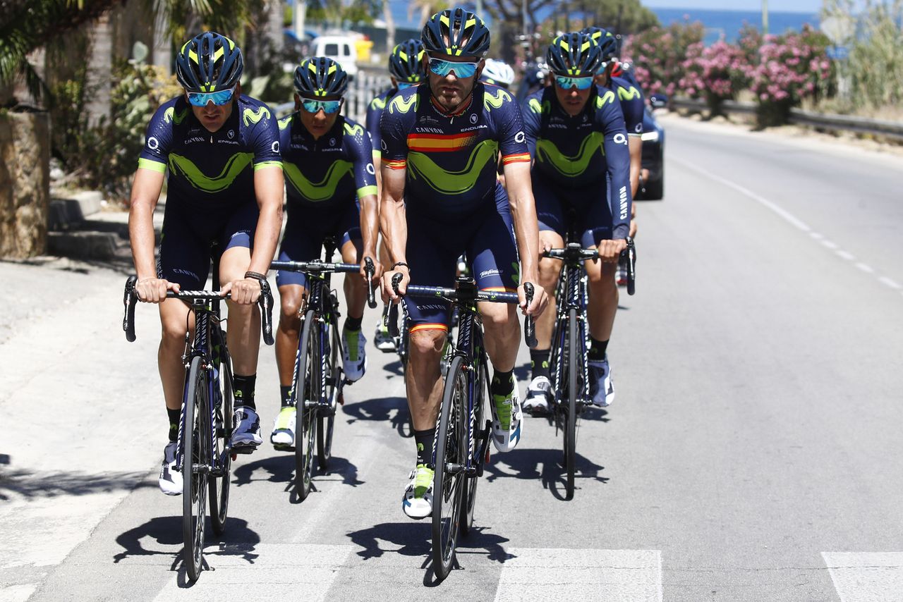 Nairo Quintana rides with Movistar on the rest day