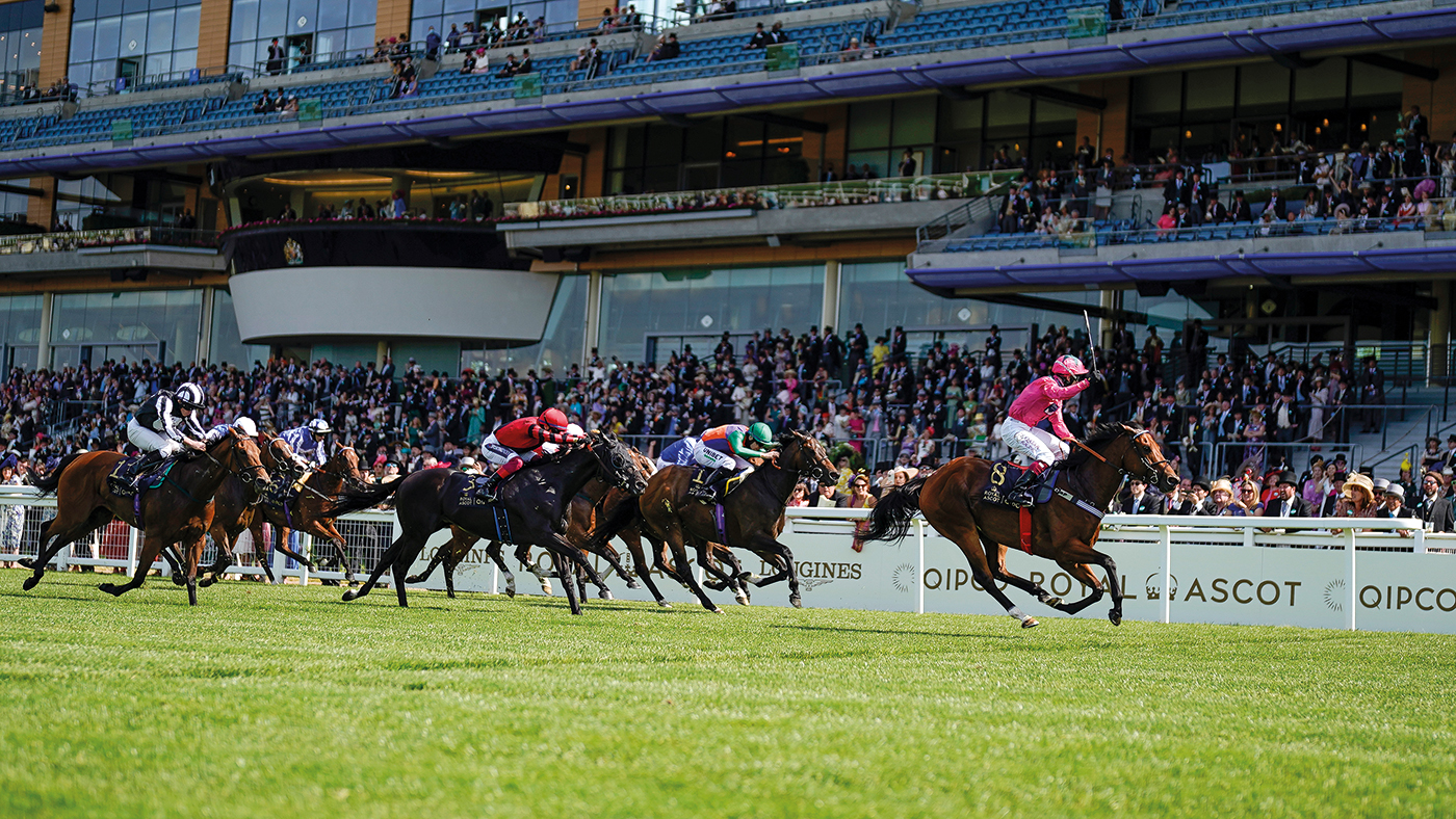 ASCOT, ENGLAND - JUNE 15: Cieren Fallon riding Oxted (R) win The King's Stand Stakes on day one of the Royal Ascot meeting at Ascot Racecourse on June 15, 2021 in Ascot, England. A total of twelve thousand racegoers made up of owners and the public are permitted to attend the meeting due to it being an Events Research Programme (ERP) set up by the Government due to the Coronavirus pandemic. (Photo by Alan Crowhurst/Getty Images)