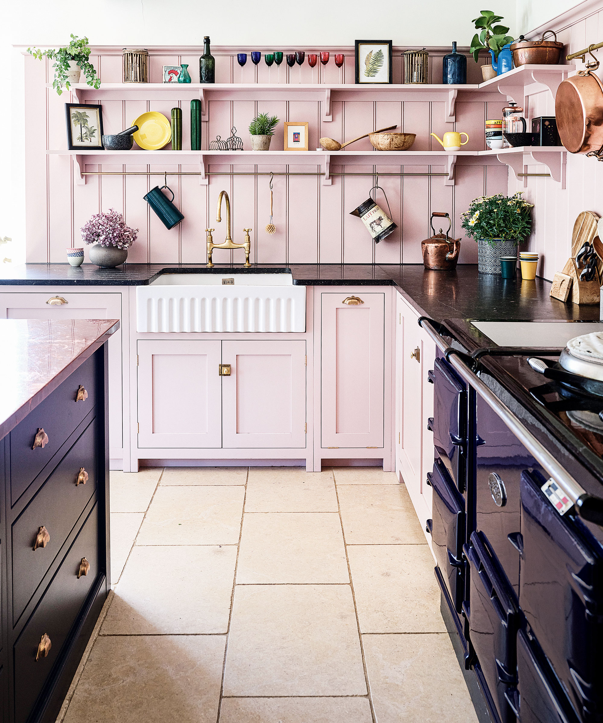 How to update kitchen cabinets without replacing them