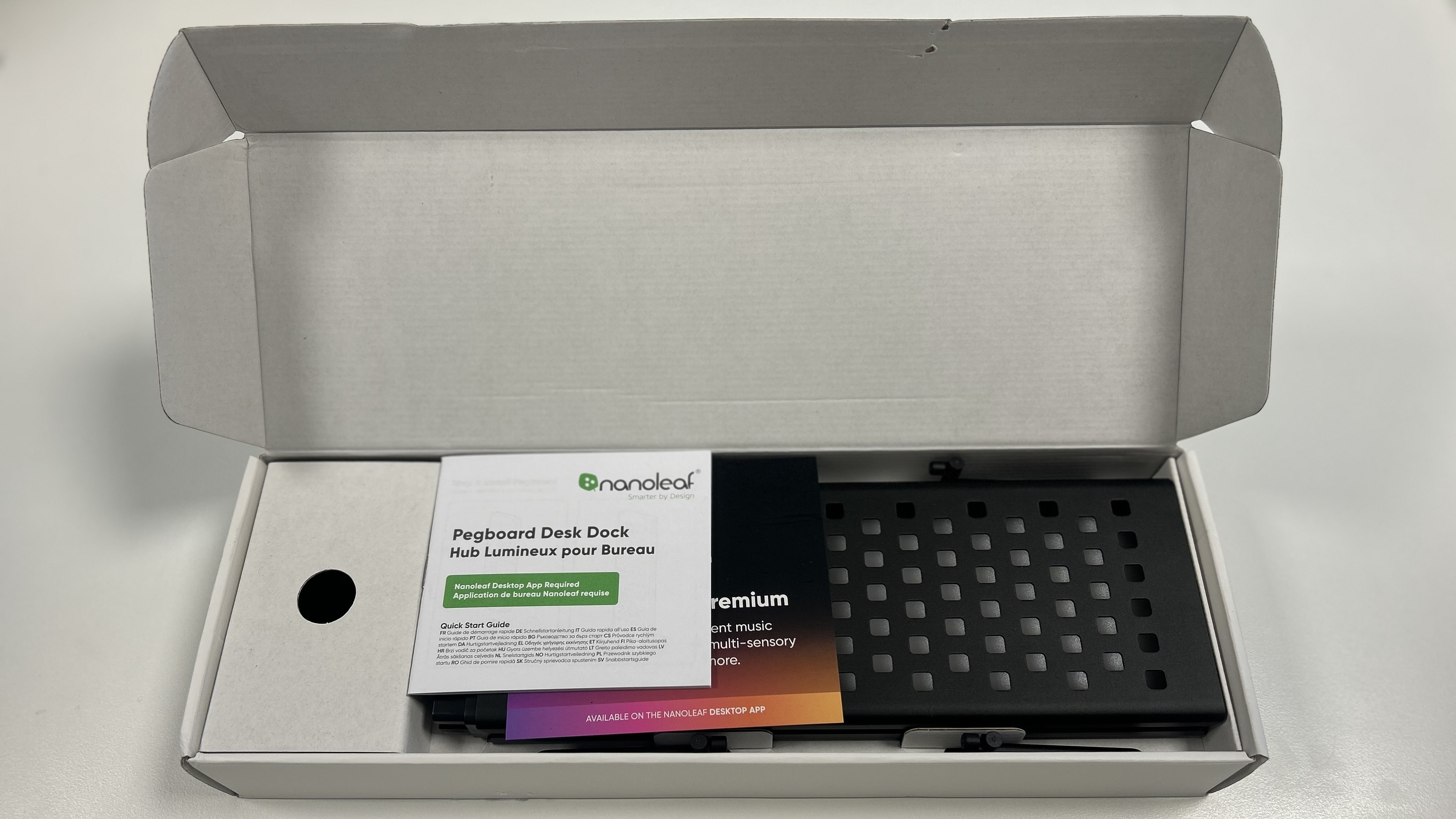 Nanoleaf Pegboard Desk Dock