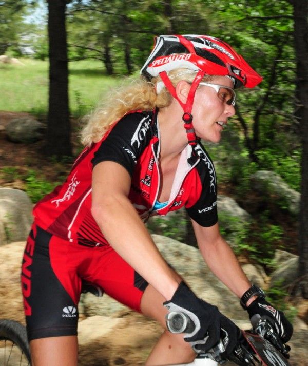Zephanie Blasi (Kenda- Titus- Hayes) has no problems with the rocks.