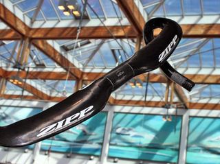 The tops of the new Zipp Vuka Sprint drop bar are angled slightly forward.