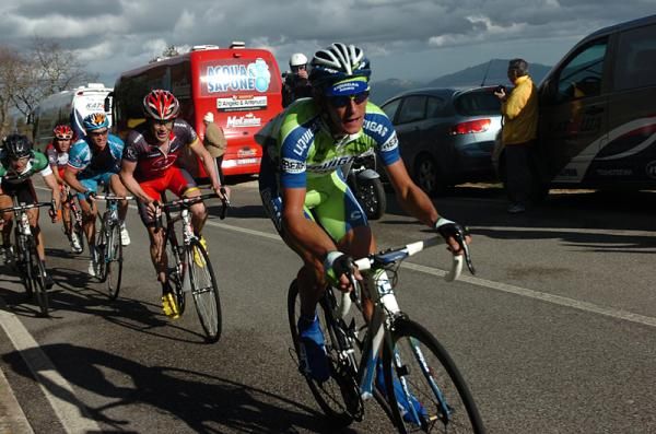 Roman Kreuziger (Liquigas - Doimo) takes a turn at the front.