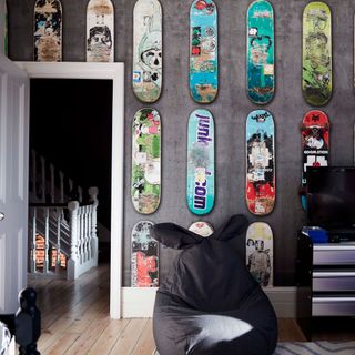 wallpaper with skateboard pattern in kids room