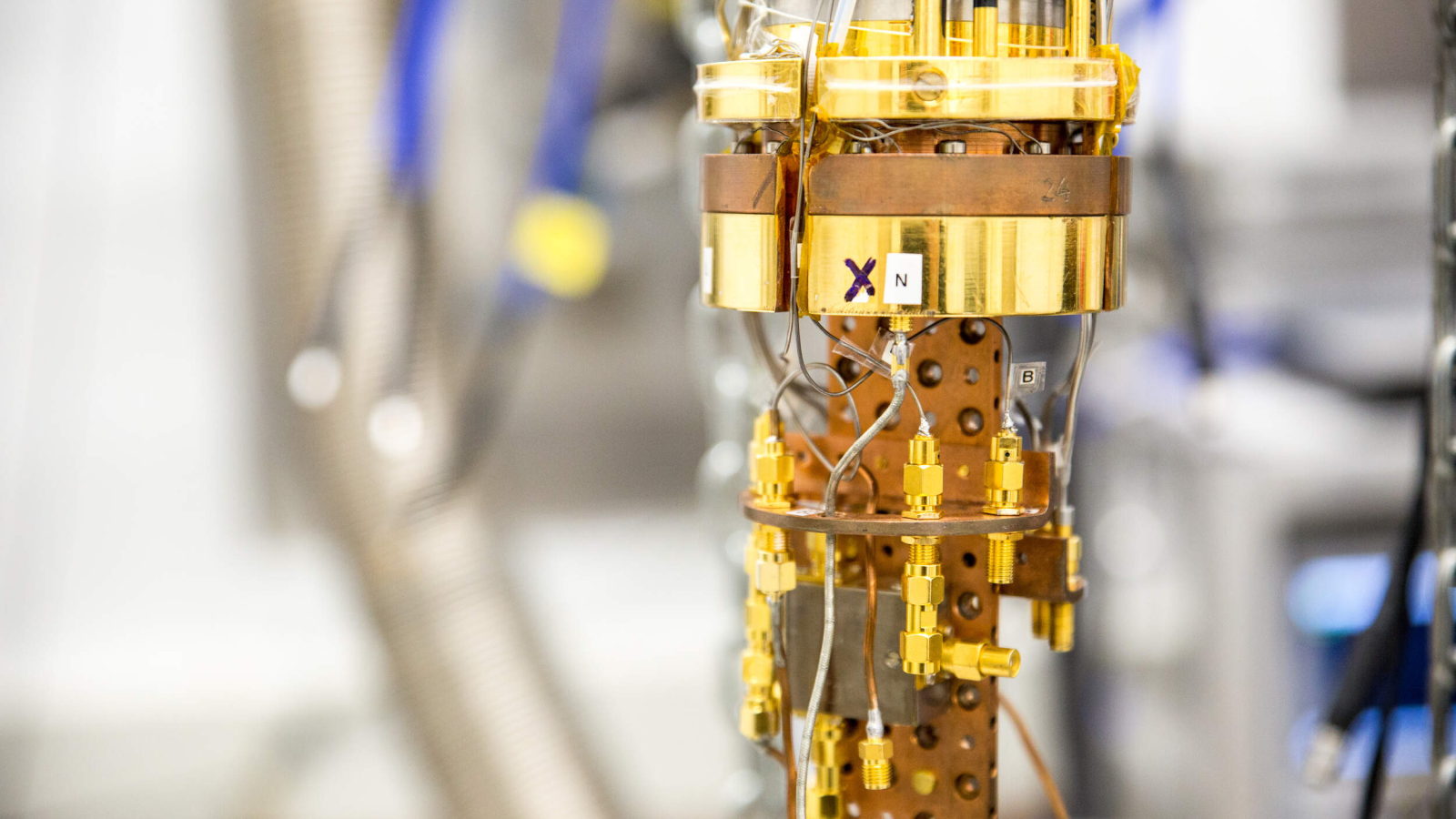 Exotic 'time crystals' could be used as memory in quantum computers, promising research finds" target="_self" data-before-rewrite-localise="/technology/computing/exotic-time-crystals-could-be-used-as-memory-in-quantum-computers-promising-research-finds