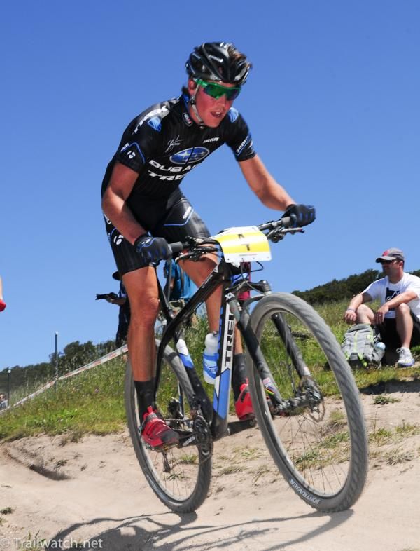 Sam Schultz (Subaru Trek) taking a flier mid-race