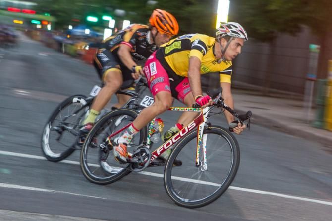 Race leader Serghei Tvetcov (Jelly Belly p/ b Kenda) faced a strong challenge from the Optum p/b Kelly Benefit Strategies team