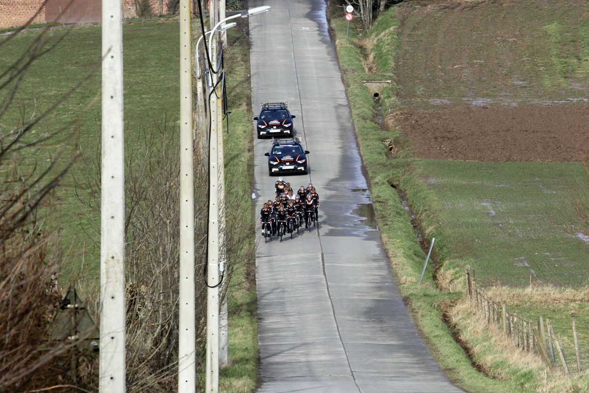 Riding up the Kaperij