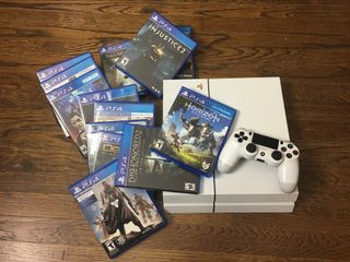 Playstation 4 (PS4 PRO, 01 TB) com 25 Jogos + Garantia