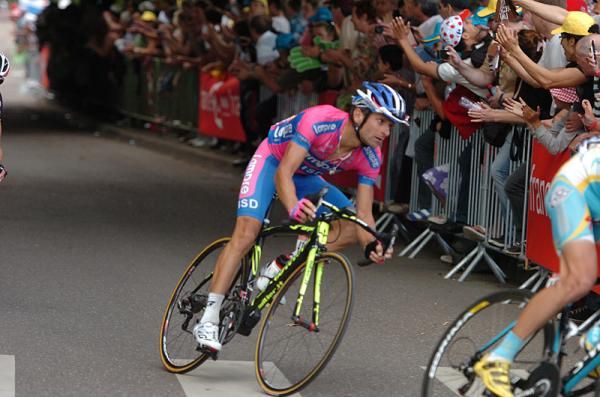 Michele Scarponi also lost time on the stage 6 crash