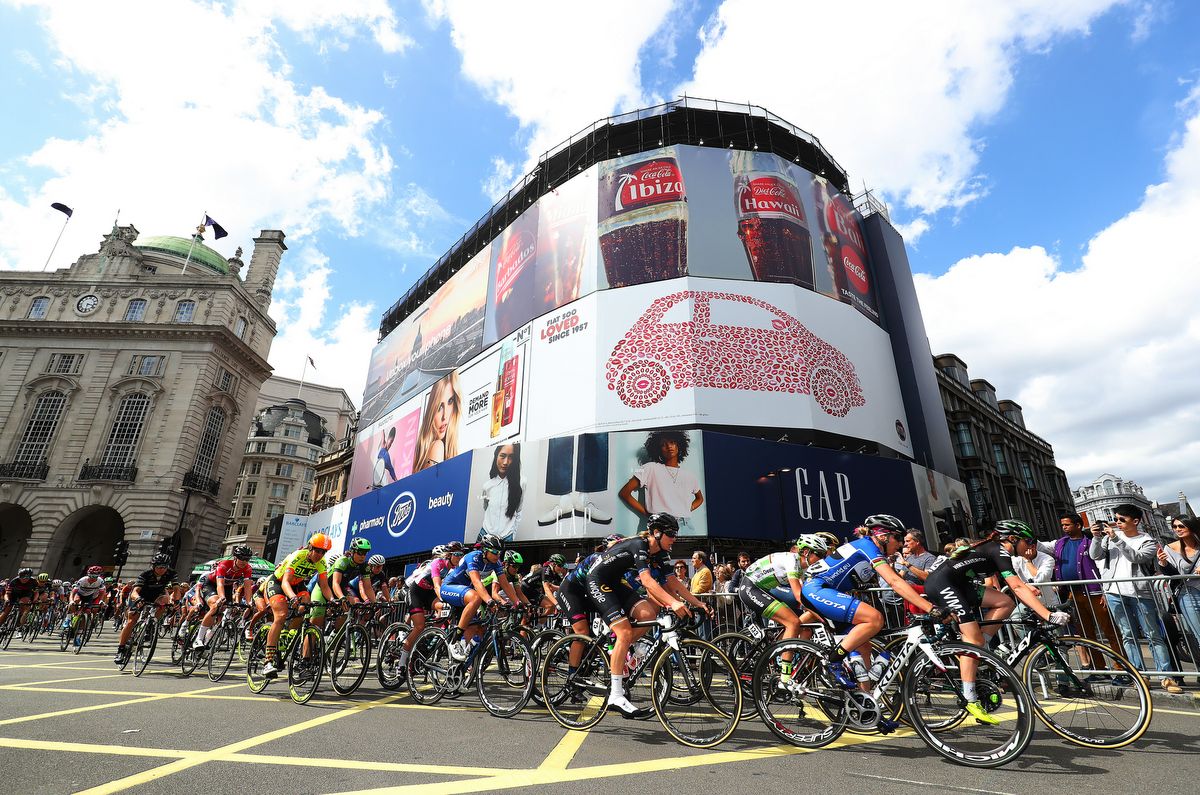 The peloton racing around London