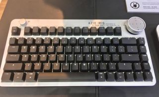 Azio Iris Mechanical Keyboard (Credit: Tom's Hardware)