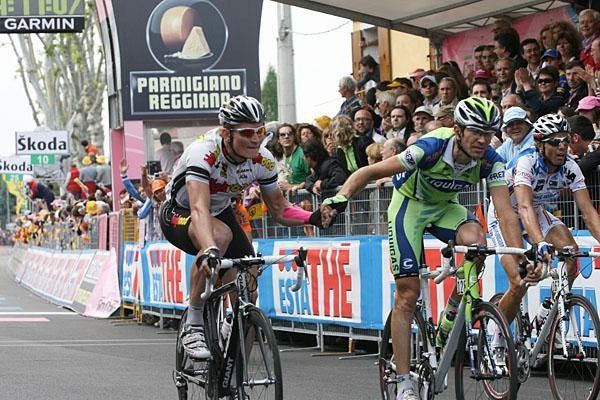 The lead-out men shake hands