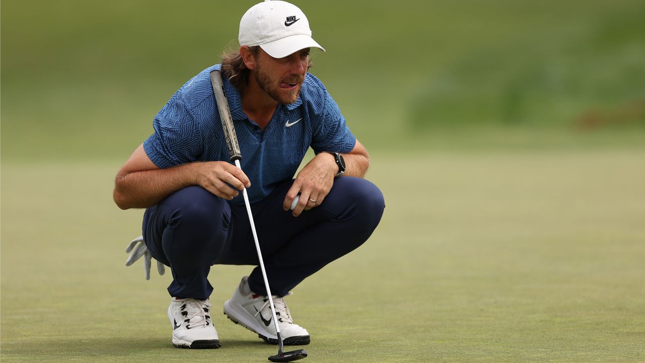 Tommy Fleetwood Makes Big Putter Switch Ahead Of DP World Tour Play-Offs