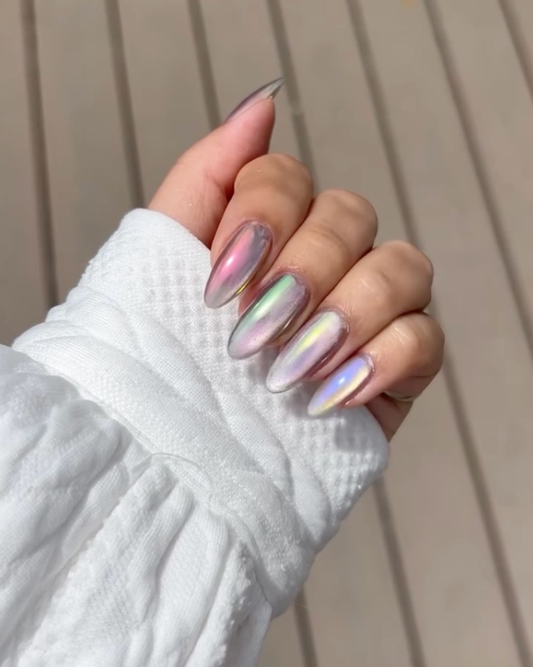 Zola recreating Kylie Jenner's chrome nails.