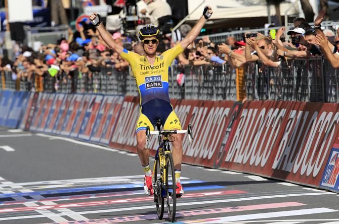 Michael Rogers (Tinkoff-Saxo) wins stage 11 of the Giro d'Italia