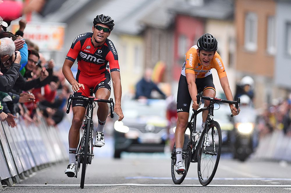Greg Van Avermaet beats Tiesj Benoot (Lotto Soudal) for the stage 4 win.