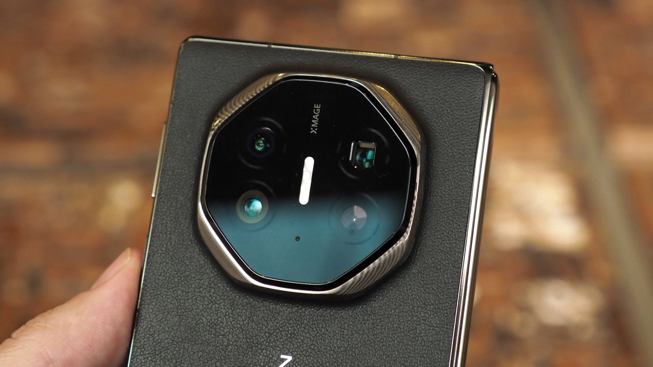 Huawei Mate XT review