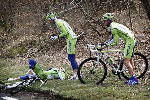Teammates stop for Ivan Basso and Paolo Longo Borghini