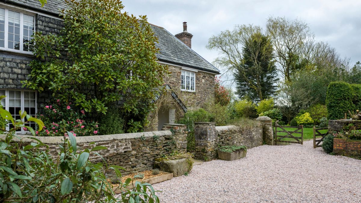 Front garden ideas – 11 of the best front gardens | Country