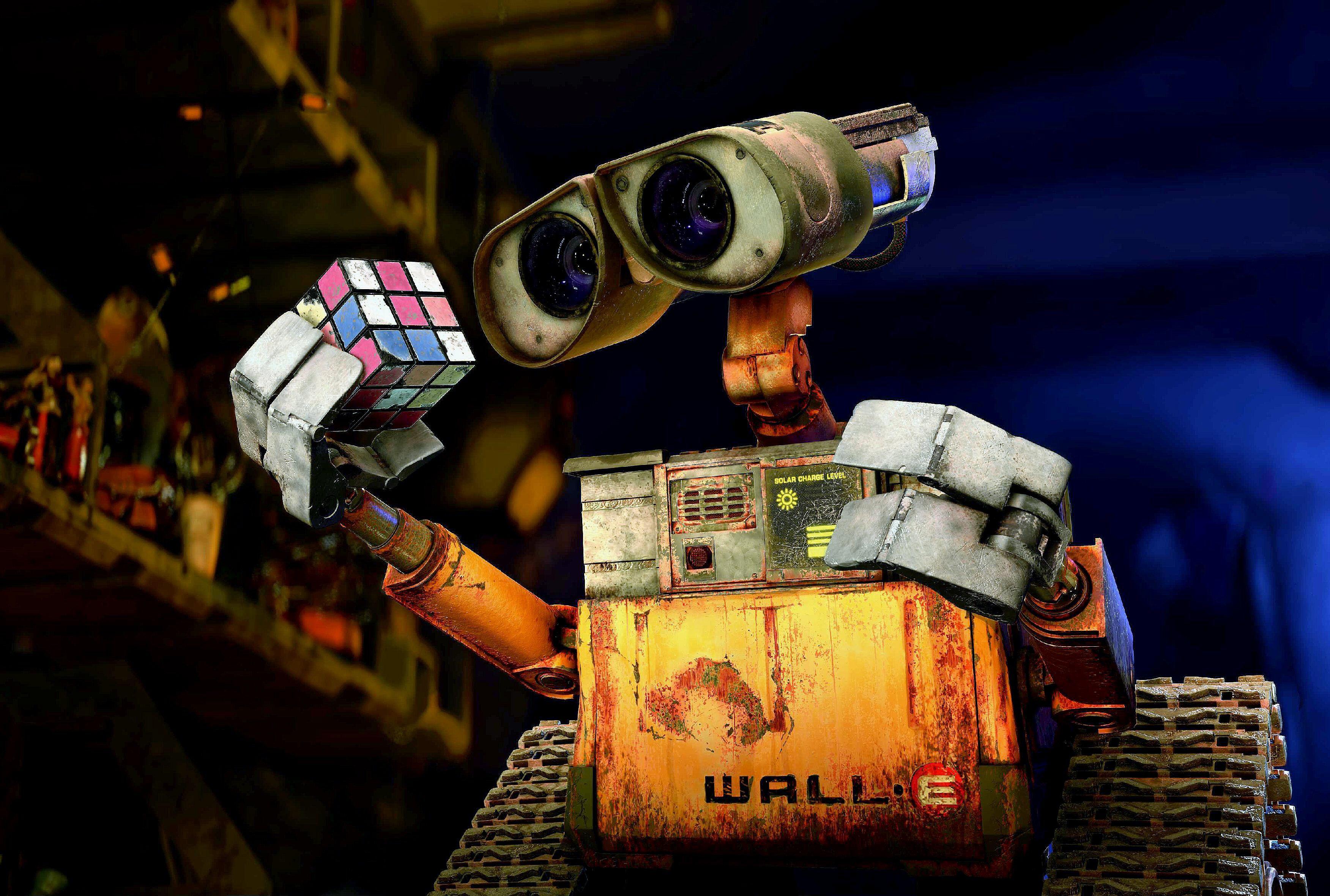 Wall•E holds a Rubik's Cube in Wall•E