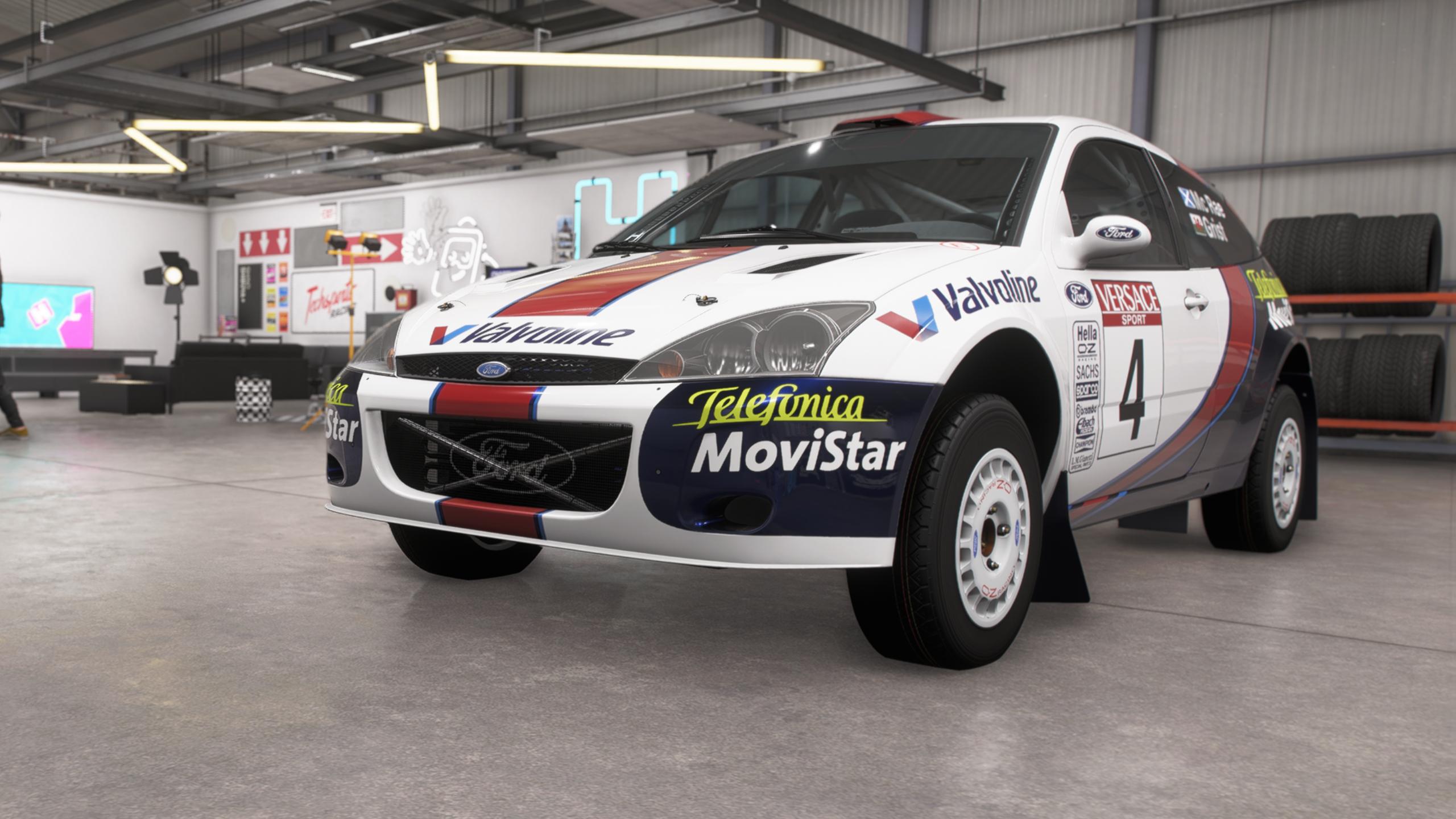 Forza Horizon 6 best cars: The 2001 Ford #4 Ford Focus RS in a player's garage.
