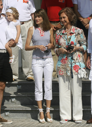 Members of the Spanish Royal family, Prince Felipe with his daughter Leonor, Princess Letizia, Queen Sofia and King Juan Carlos pose for the press outside the Palma de Mallorca yacht club during the first stage of the 26th Copa del Rey regatta off the coast of Palma de Mallorca, Spain, 30 July 2007