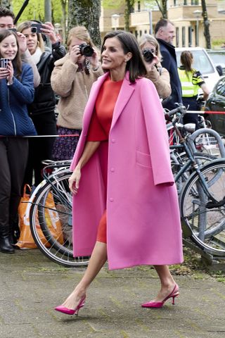 AMSTERDAM, NETHERLANDS - APRIL 18: Queen Letizia of Spain attends the visit to LAB6 cultural center during day three of her visit to the Netherlands with King Felipe VI of Spain on April 18, 2024 in Amsterdam, Netherlands. (Photo by Carlos Alvarez/Getty Images)