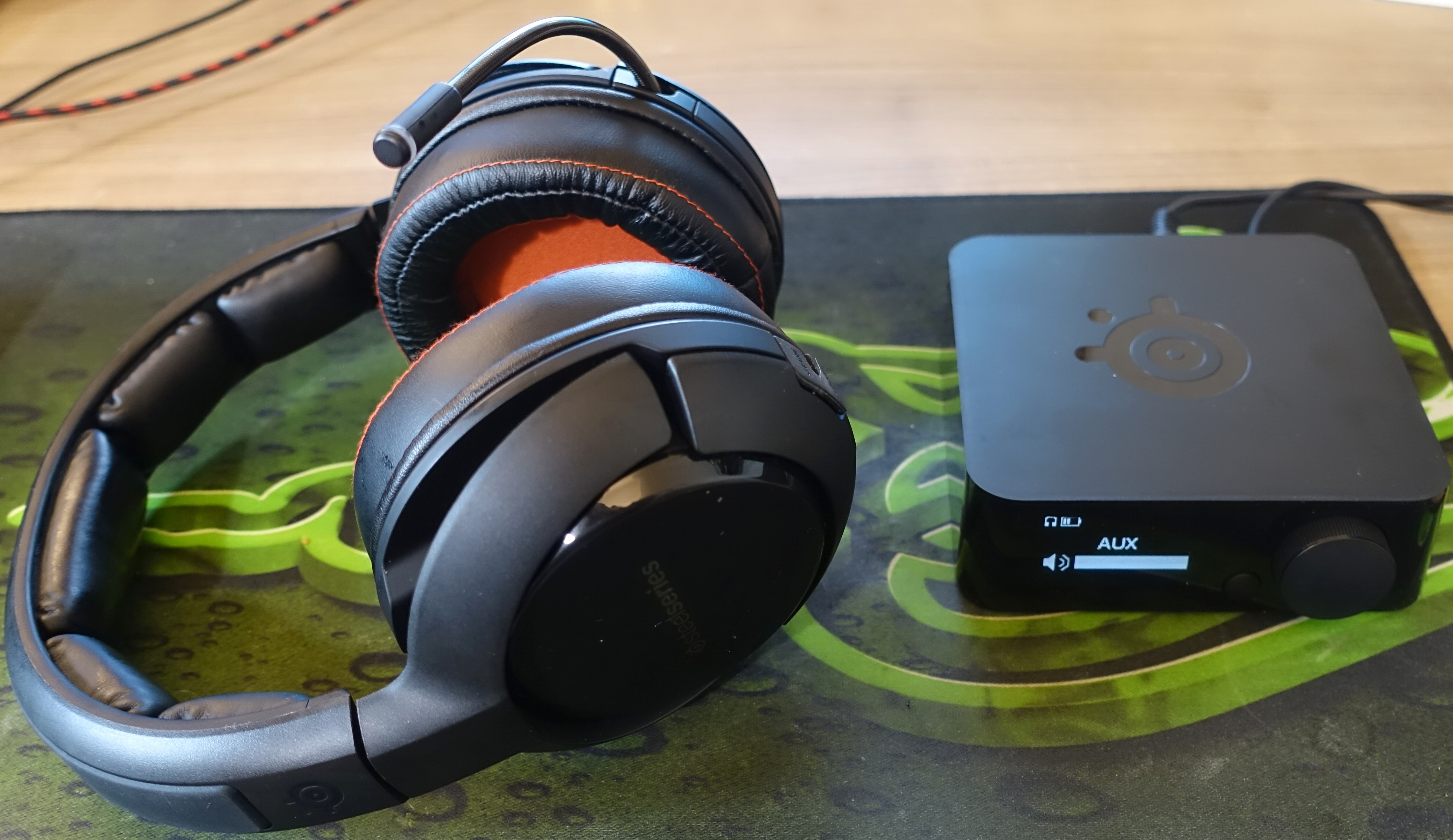 bacon dis Inde SteelSeries Siberia 800 Gaming Headset Review - Tom's Hardware | Tom's  Hardware