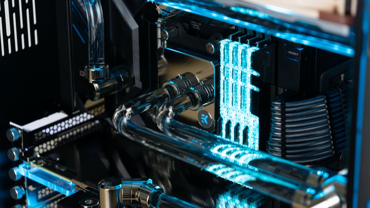 Mirror Maze PC Build