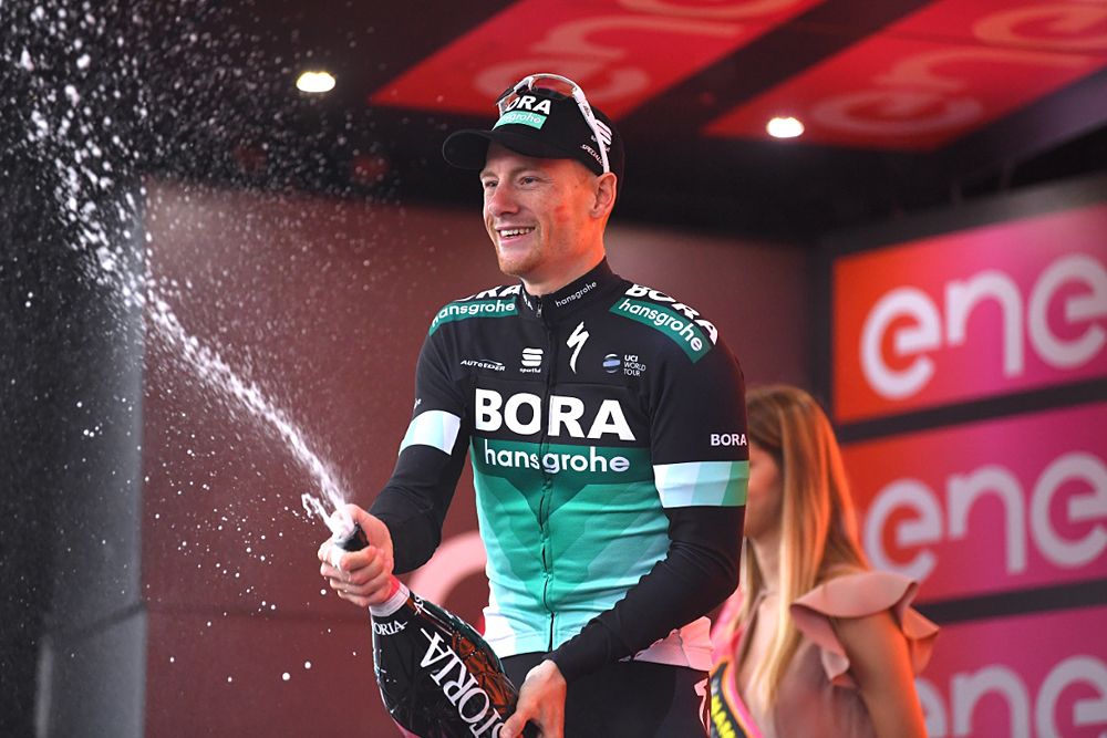Sam Bennett (Bora-Hansgrohe) wins stage 12 at the Giro d'Italia