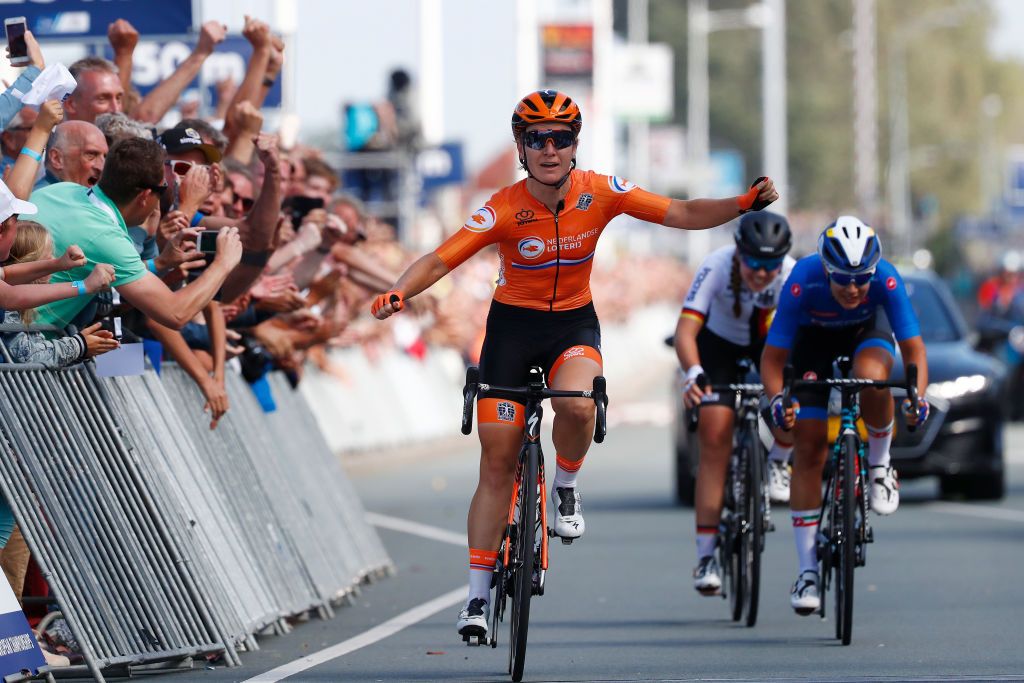 Amy Pieters wins the European title