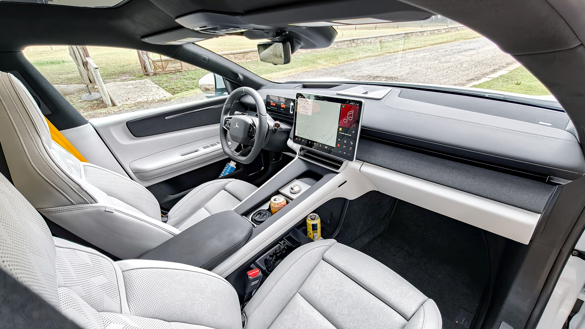 2026 Polestar 4 interior space