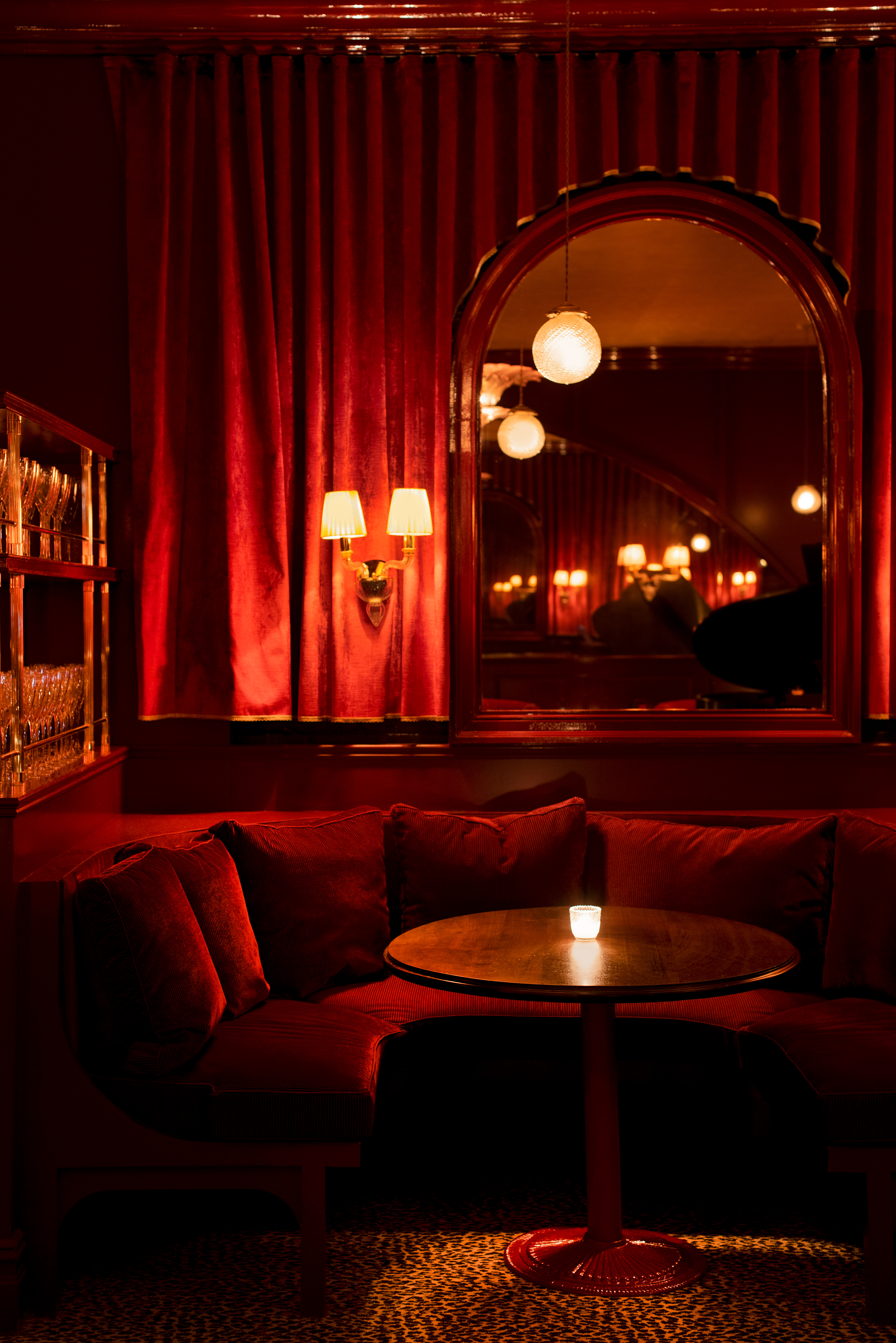 The nines curtain trend