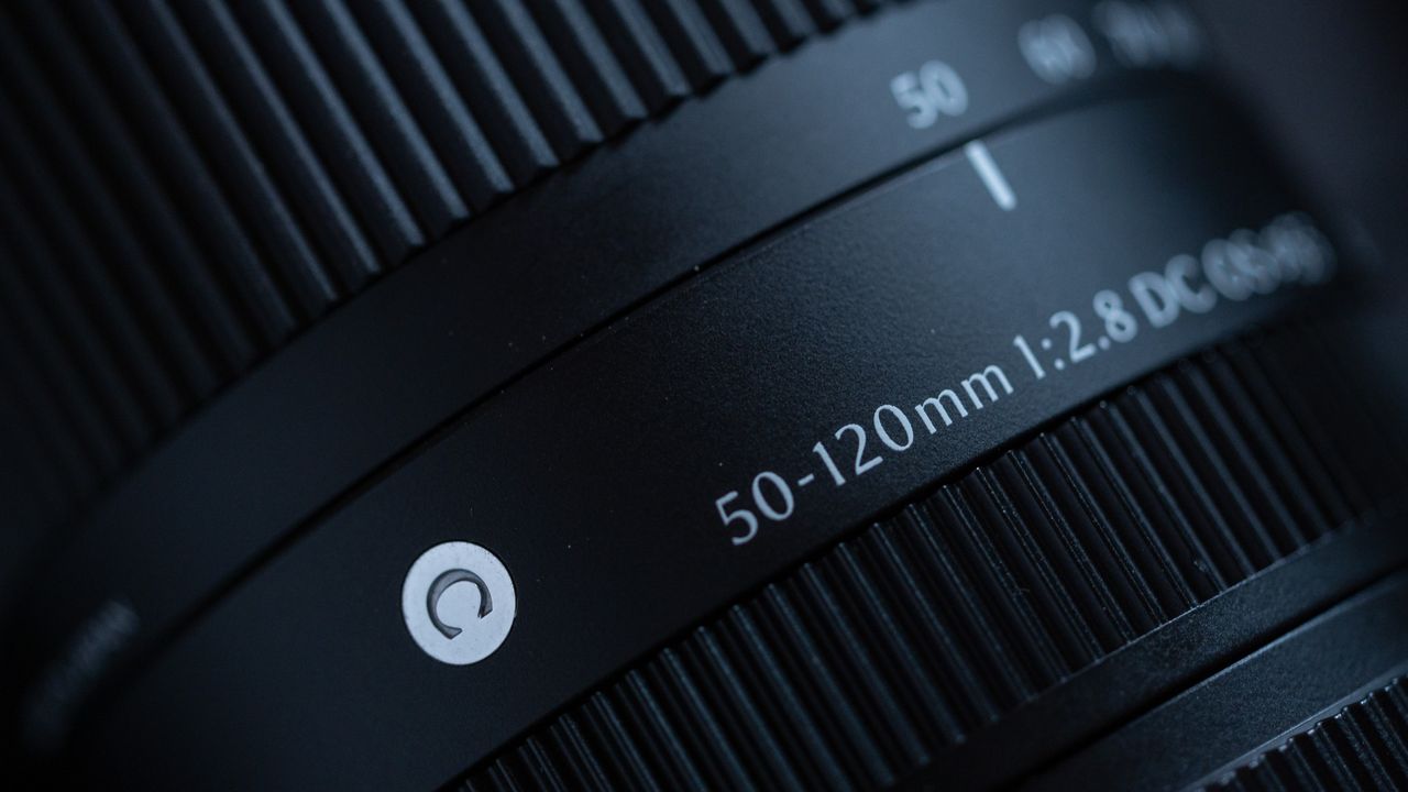Close up of the Sigma 50-120mm F2.8 DC OS Contemporary lens