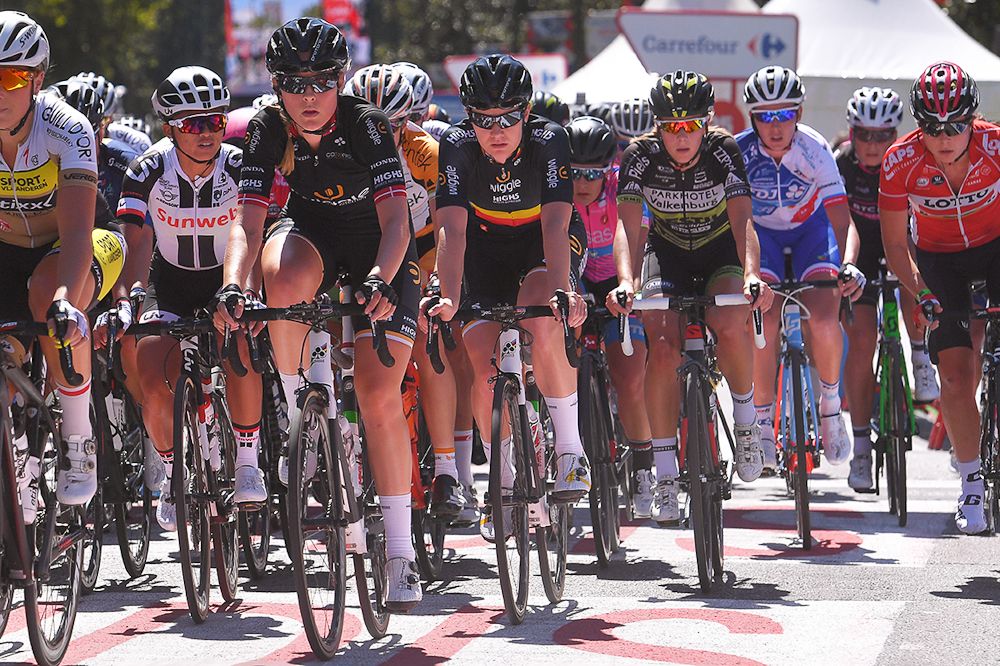 Jolien D'hoore in the bunch during La Madrid Challenge