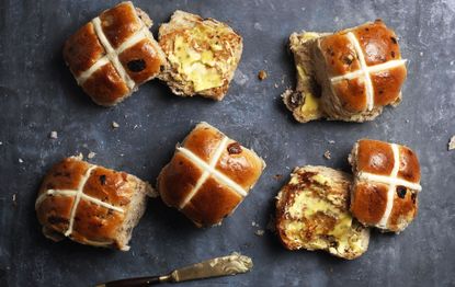 marks spencer salted caramel hot cross buns