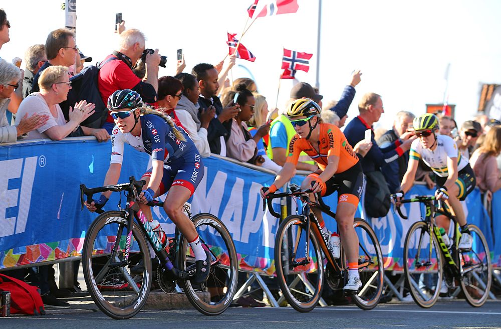 Hannah Barnes leads the breakaway