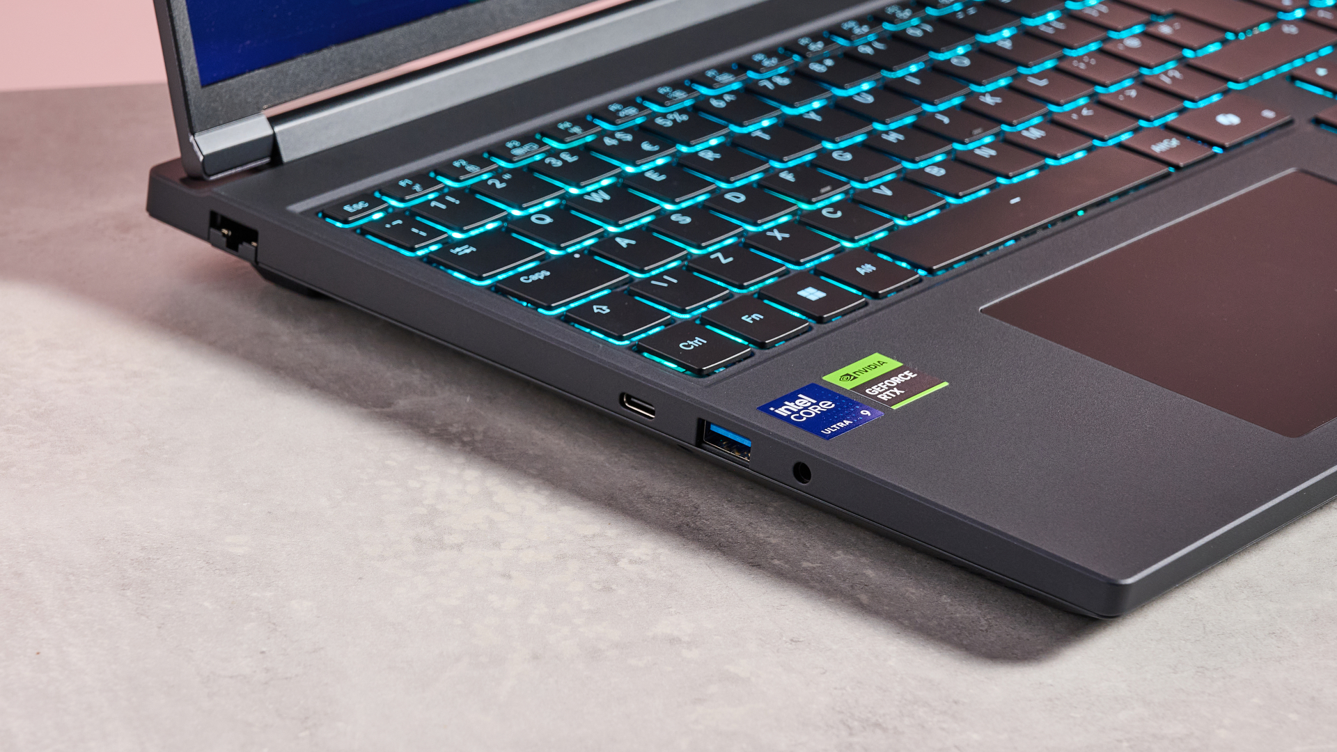 Close-up of left-side ports on Medion Erazer Major 16 X1