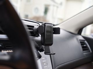 Totallee Wireless Car Charger